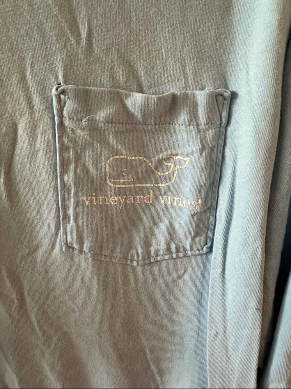 Vineyard Vines Pocket Long-Sleeved Tee Light Blue w/ White Logo in Size Men’s M
